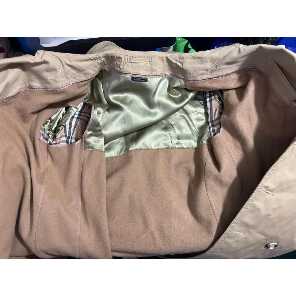 Unknown beige trench